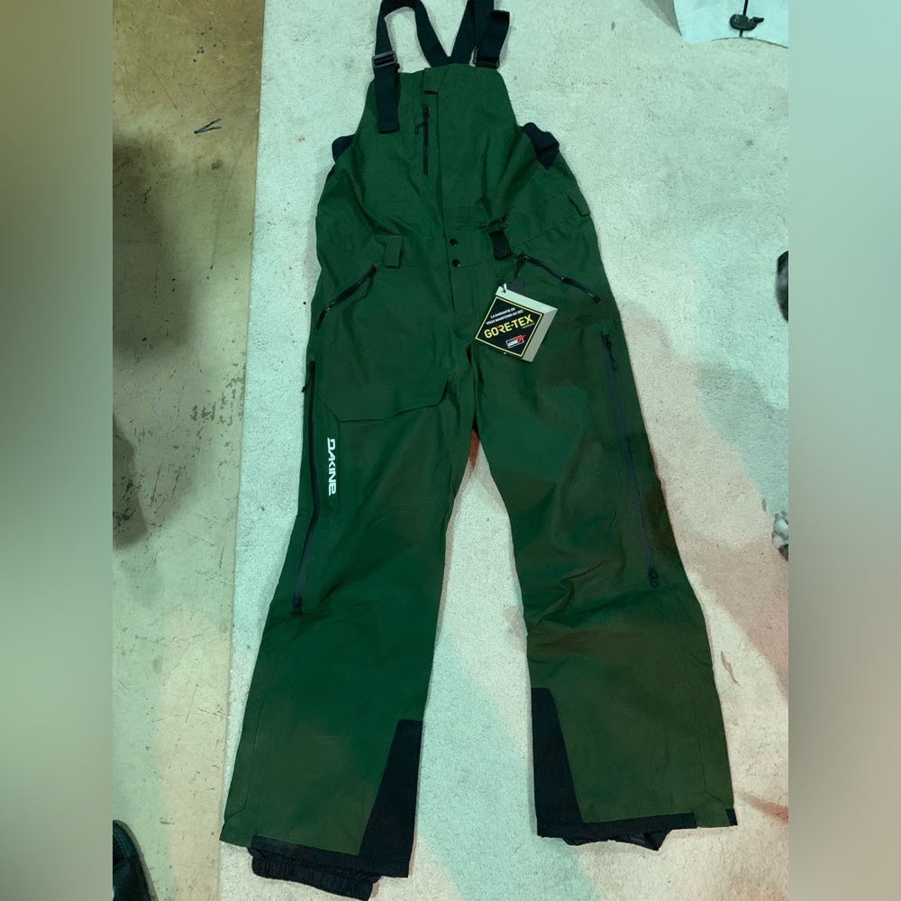 NWT Dakine Stoker Gore-Tex Snow Bib